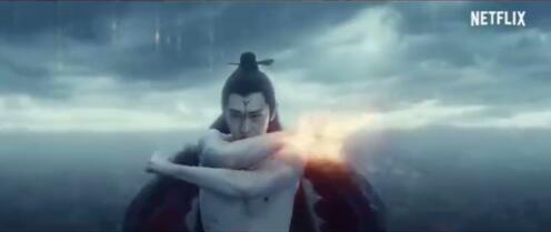 Deng Lun is grown to send by black " hole " , piece the arm is flashy appear in this position, netizen: Is this chart focal point chest muscle? 