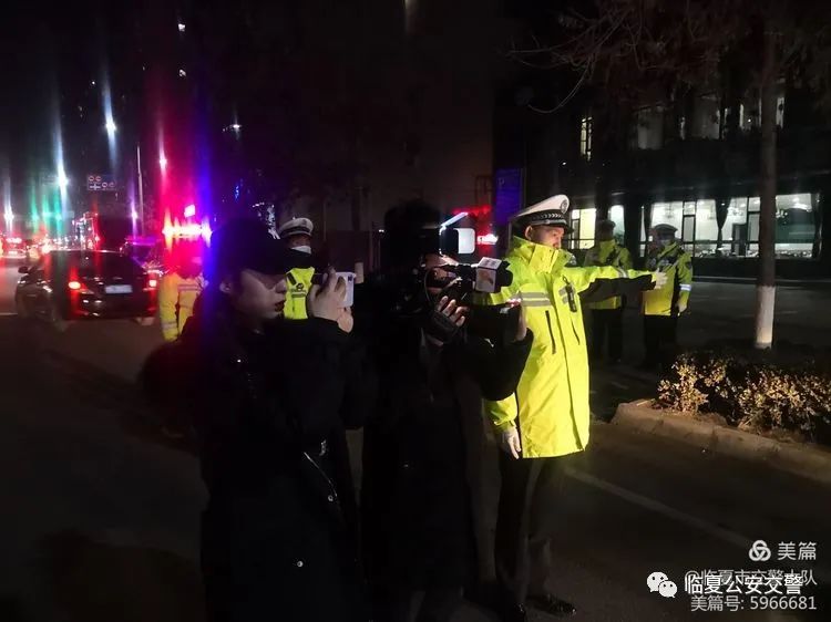 【平安春运 交警同行】临夏公安交警严查酒驾 为平安春运保驾护航