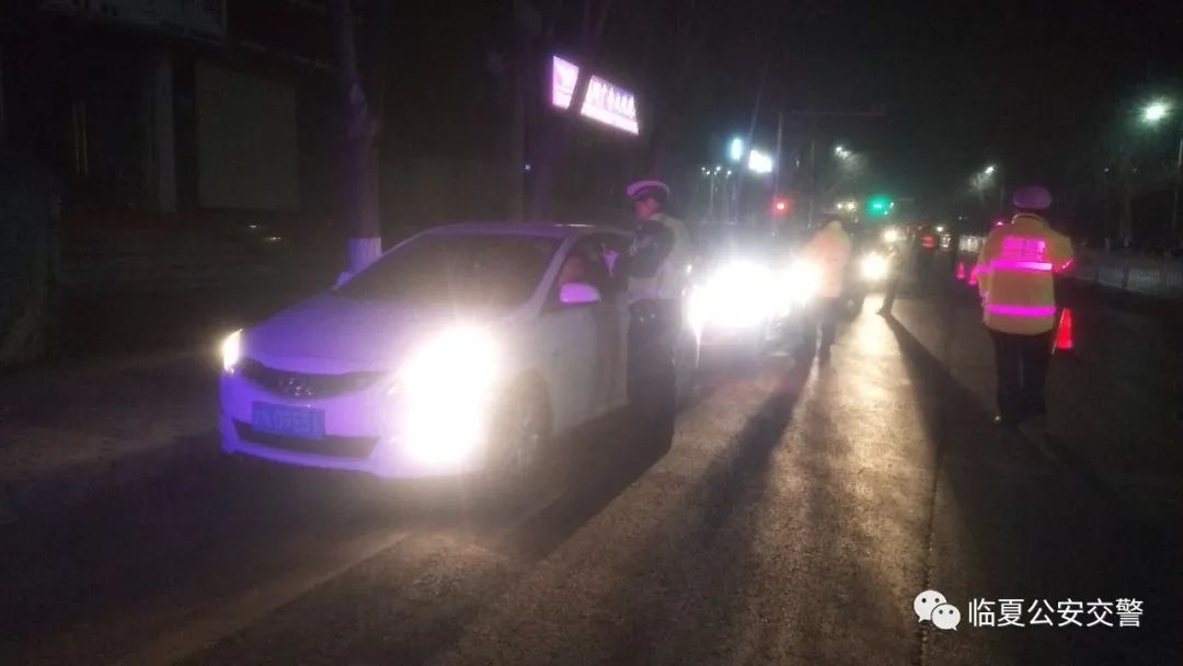 【平安春运 交警同行】临夏公安交警严查酒驾 为平安春运保驾护航