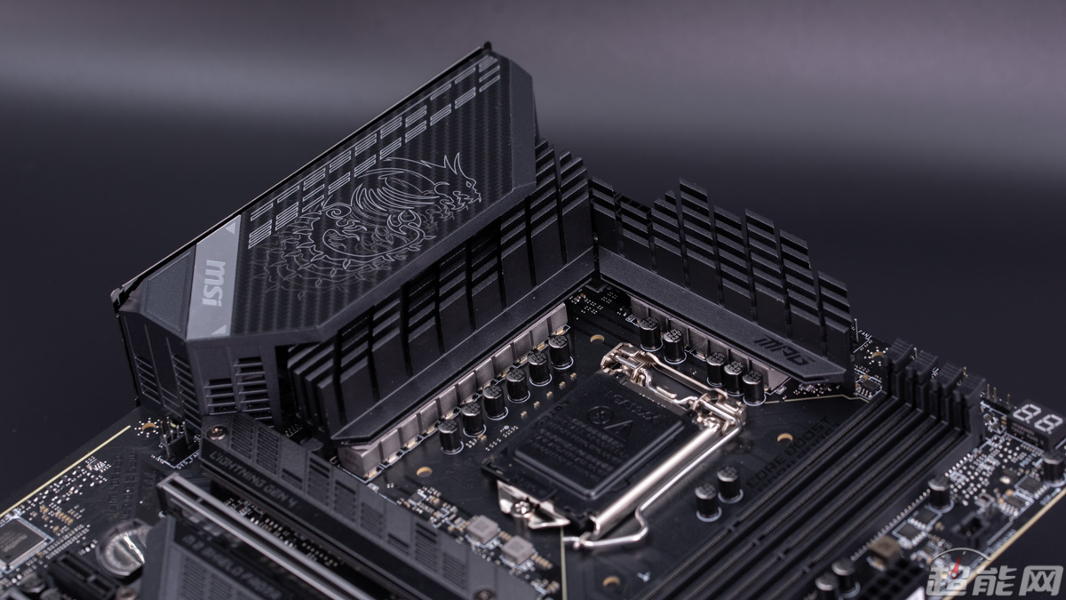 等待Rocket Lake的到来，微星MPG Z590 GAMING CARBON WiFi主板图赏