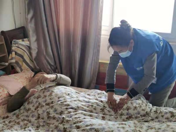 新闻后续｜开封首批34名重度失能人员开始享受长期护理保险待遇 第2张