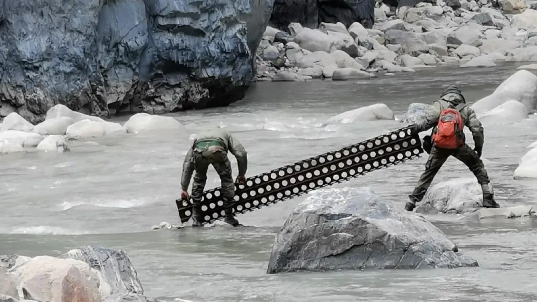 ������ӹȳ�ͻ�ֳ���Ƶ���� �Ҿ��ٱ��������������