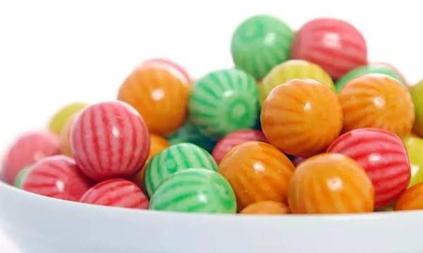 心臟不好的人，多吃2黑，少吃2白，心臟越來越健康