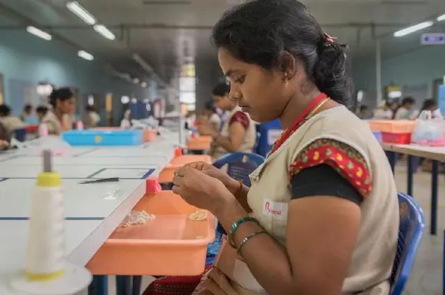 ��㨨�����訨������