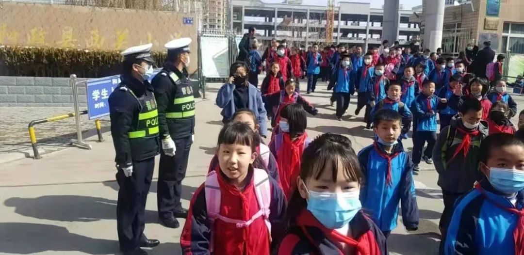 周一+开学！临夏公安开启护航模式