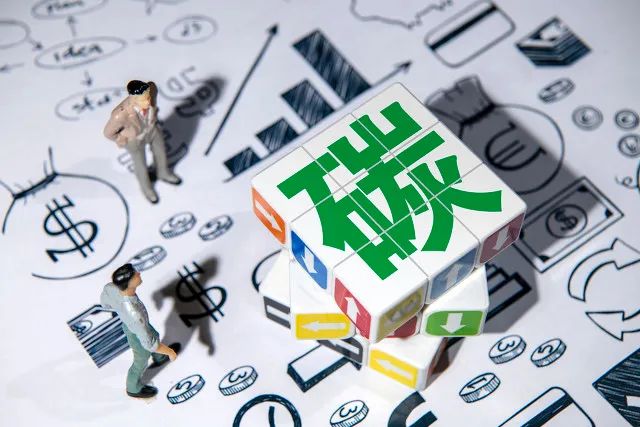 政府工作报告：制定碳达峰行动方案！追踪三大投资板块