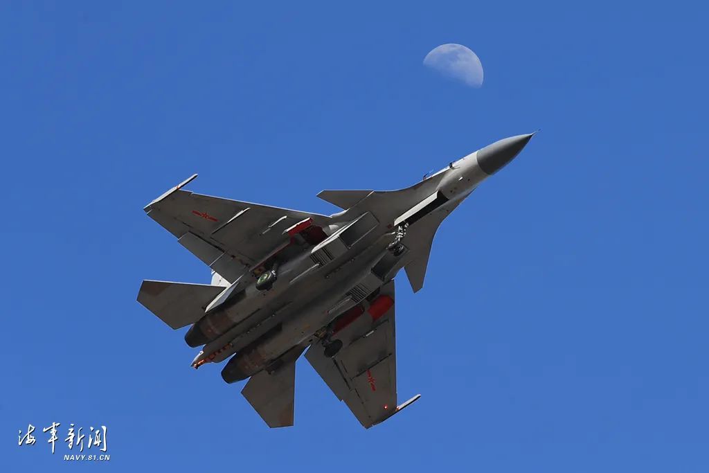 ������Ӳ�ˡ���̧ͷ�����