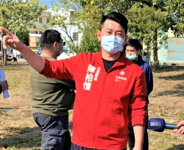 陳柏惟稱罷免團體是假民眾刪Q總部反嗆：暑假一定送他回高雄