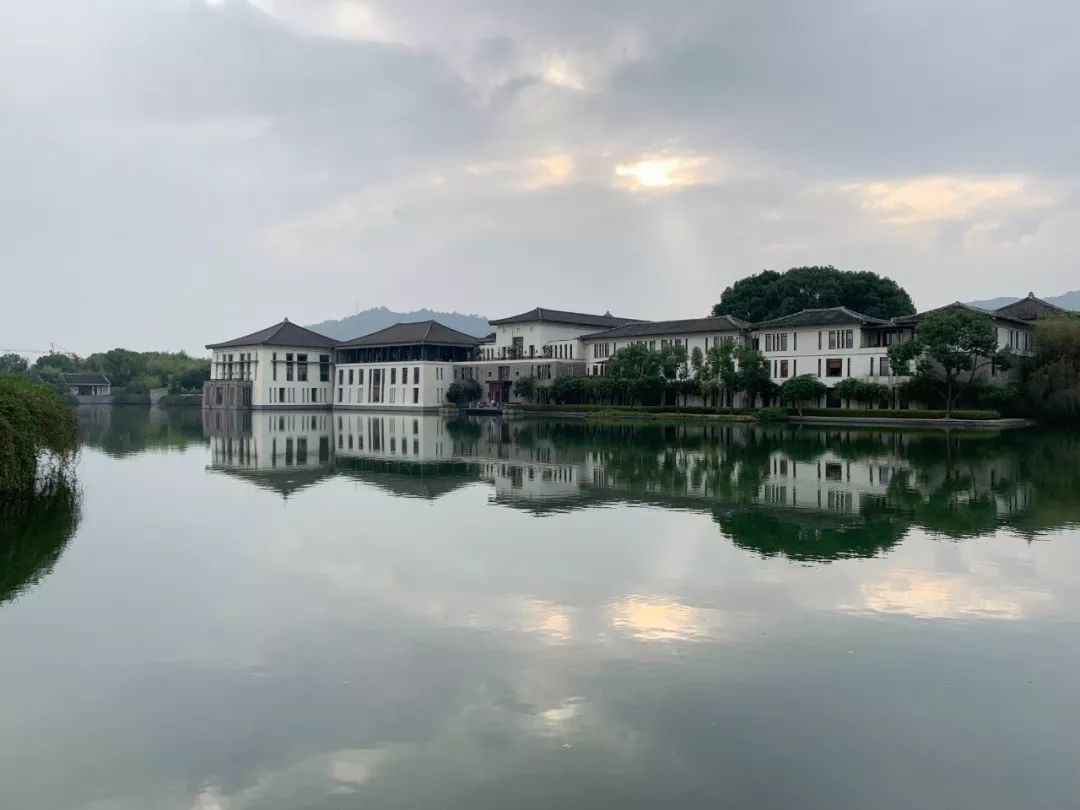 杭州最貴的四家度假酒店，我都替你們睡過了