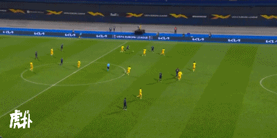 欧联：奥尔西奇帽子戏法，热刺总比分2-3迪纳摩