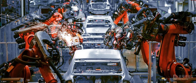 马斯克无视中国消费者声讨，却对一纸通知认怂