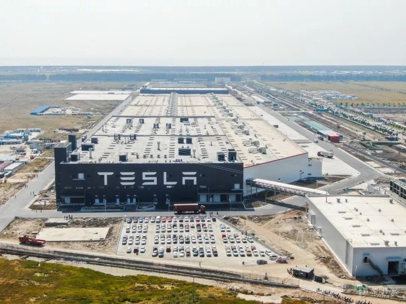 马斯克无视中国消费者声讨，却对一纸通知认怂了