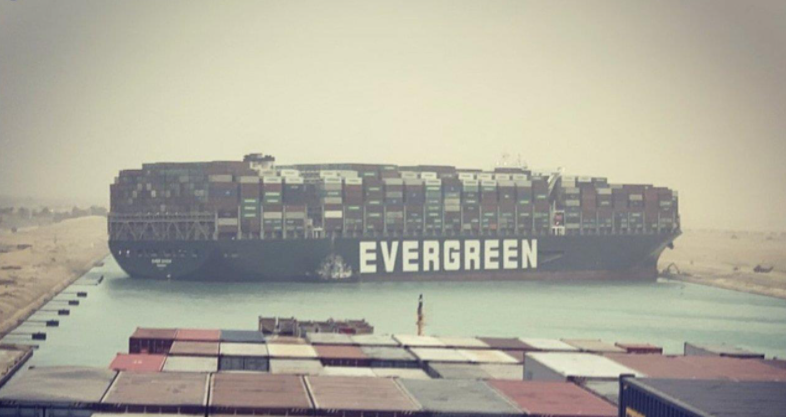 The Suez Canal a boat is hard and fast, oil price of fan whole world " butterfly effect "