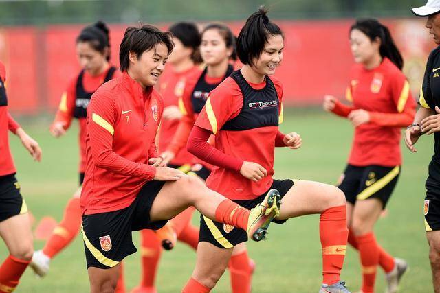 Chinese women football goes to Korea go on an expedition 5 days rose of abstruse preliminary contest is driven one's deceased father, 