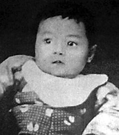 他不到一岁入狱，牺牲时不满九岁，一生收到最珍贵的礼物是一小截铅笔……