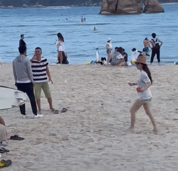 霍思燕疑似又怀孕，与杜江参加好友聚会，身形圆润惹怀疑