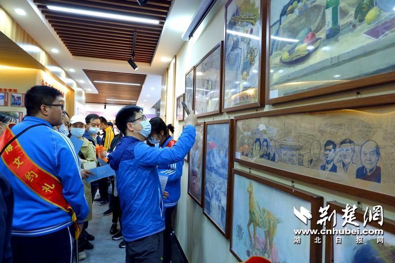 武漢市第十四中學(xué)怎么樣?開放日的紅色印記(圖2)