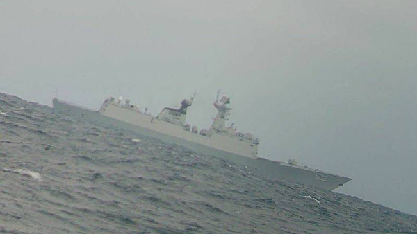 台媒稱解放軍軍艦出沒台灣淺灘以行動宣示無所謂海峽中線