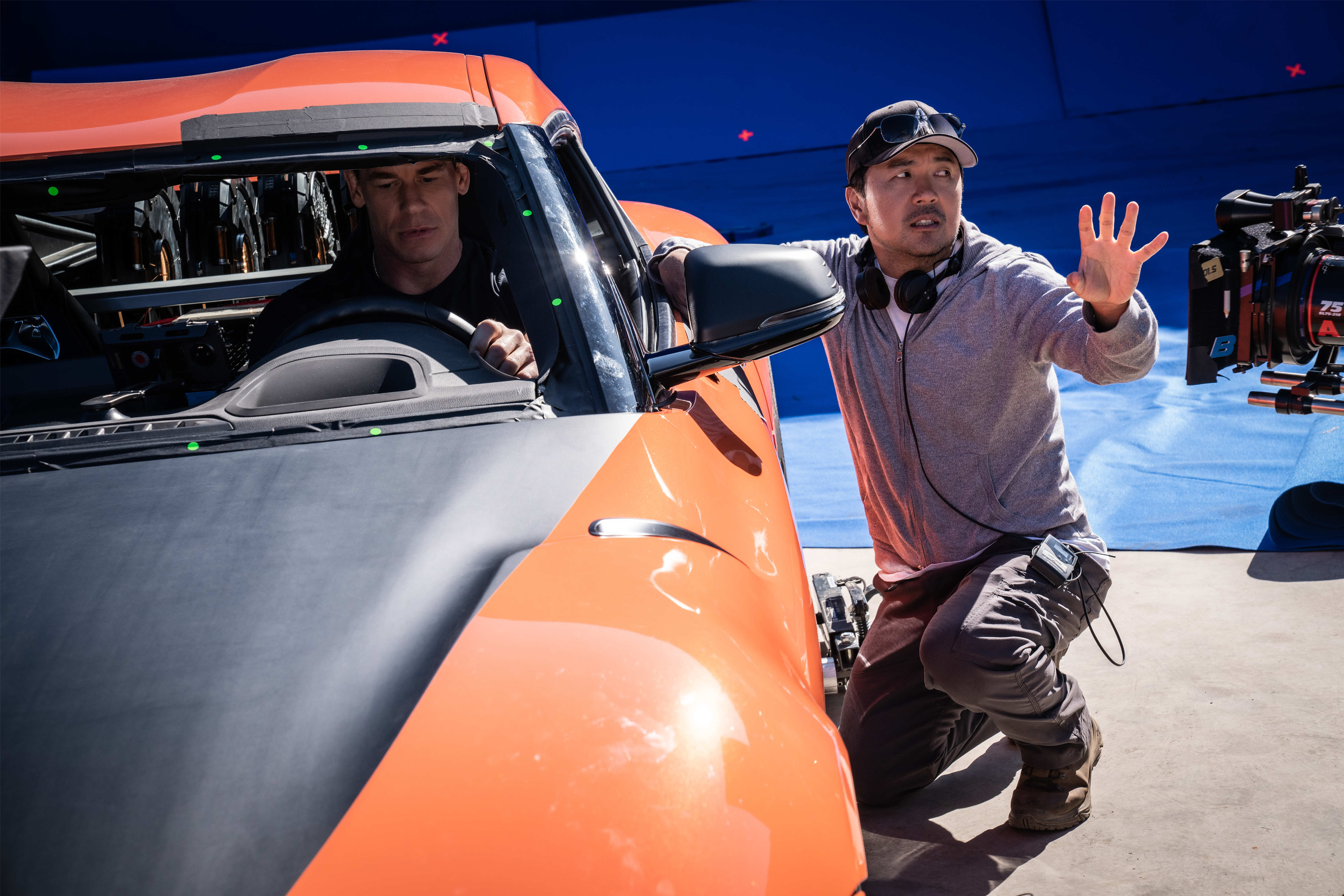 速度与激情9 曝光剧照及幕后照 四朝元老 林诣彬倾情 回家 凯迪网资讯