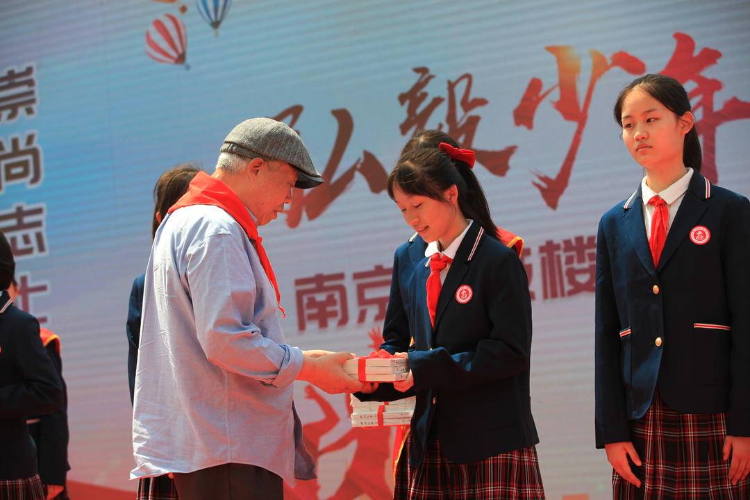 南京市鼓樓實(shí)驗(yàn)中學(xué)怎么樣?放飛青春夢(mèng)想(圖7) 南京市鼓樓實(shí)驗(yàn)中學(xué)怎么樣?放飛青春夢(mèng)想(圖7)