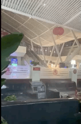 武汉通报大风中吊篮撞楼2人死亡：项目负责人已