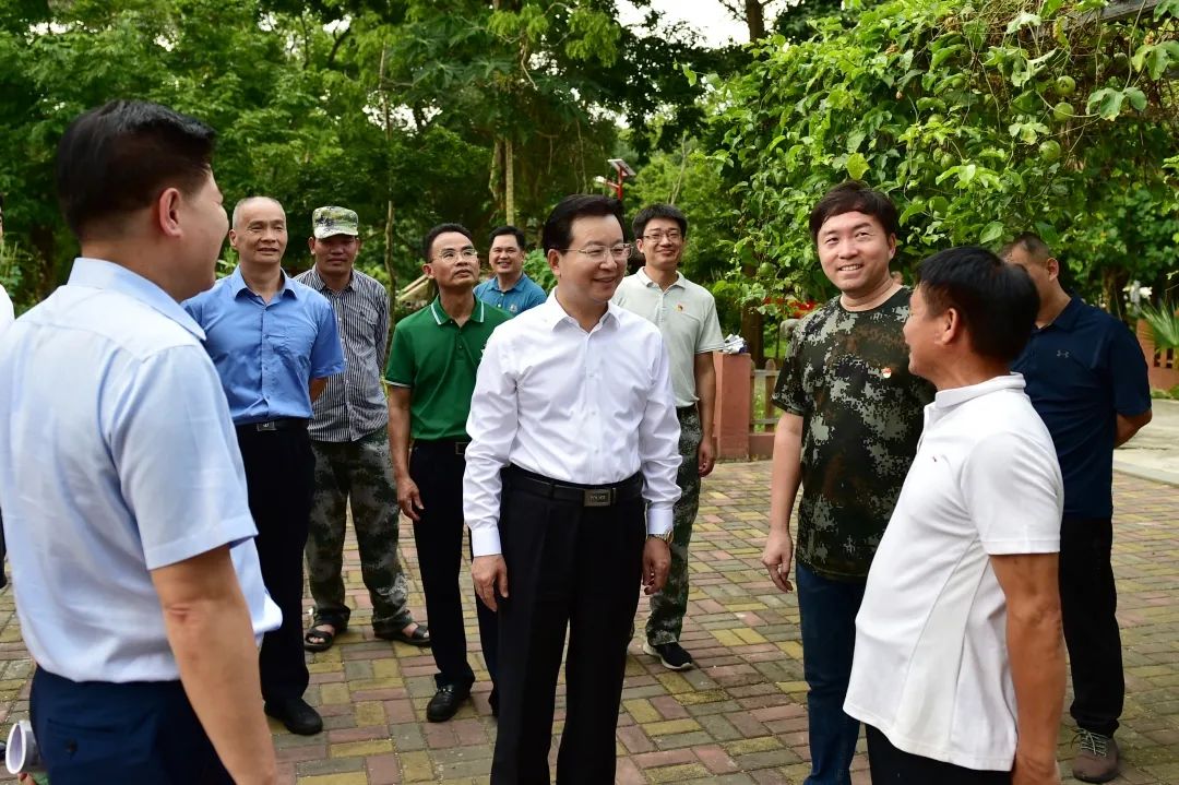 省检察院党组书记、检察长张毅赴白沙、保亭调研