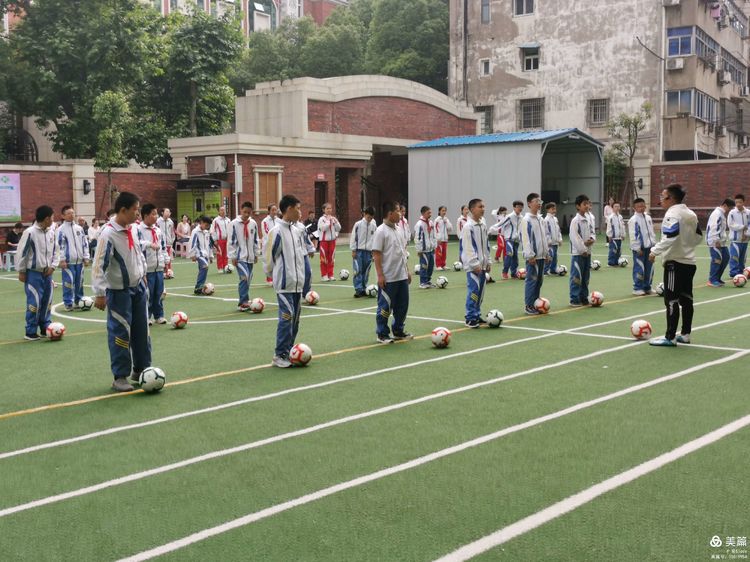 双峰小学庾亮校区术科双峰杯比赛活动(图2)