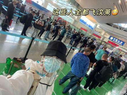 吳尊曬隔離期照片給家人打包漢堡包