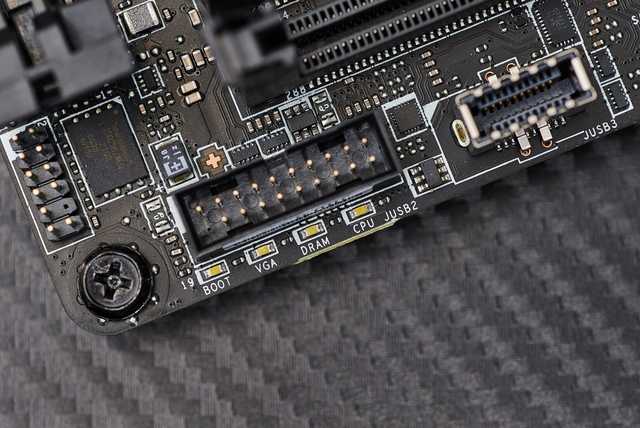 暴躁小正太，微星MEG Z590I UNIFY初上手