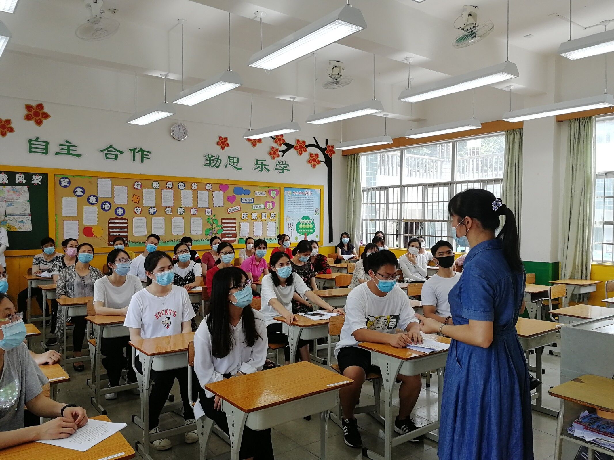 广州市黄埔区光远小学怎么样?红棉立品(图4)