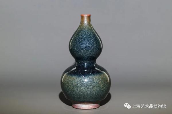 这场展览，汇集24个国家的精美艺术品，向市民免费展出