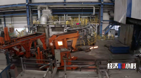 �й��캣�Ͼ��ްԣ����ȳ��������ĸ60�ף����������ࡱ���˾�̾