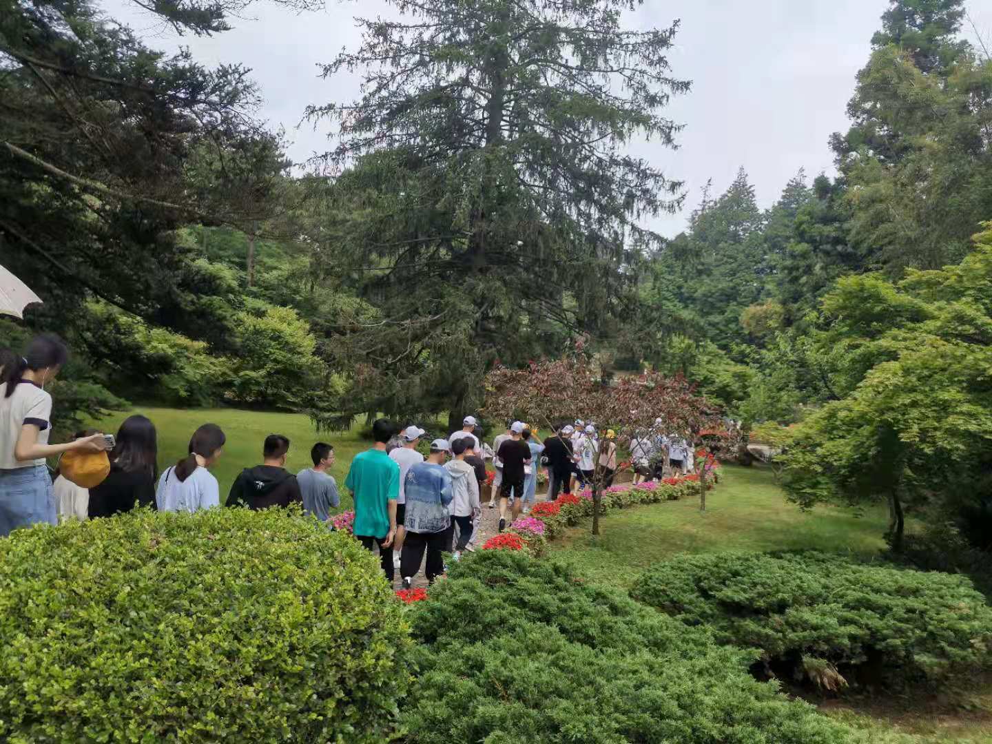 九江金安高級(jí)中學(xué)舉行2021屆高三畢業(yè)典禮(圖2) 九江金安高級(jí)中學(xué)舉行2021屆高三畢業(yè)典禮(圖2)