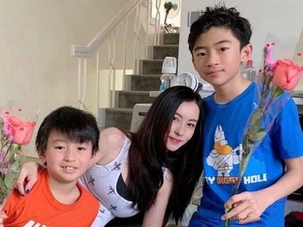 4人涉嫌违法曝光张柏芝三胎儿子出生证明 一共被罚10万
