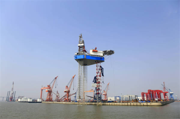 �⸻����ÿ�괴��һ�������һ�������м��֡��������