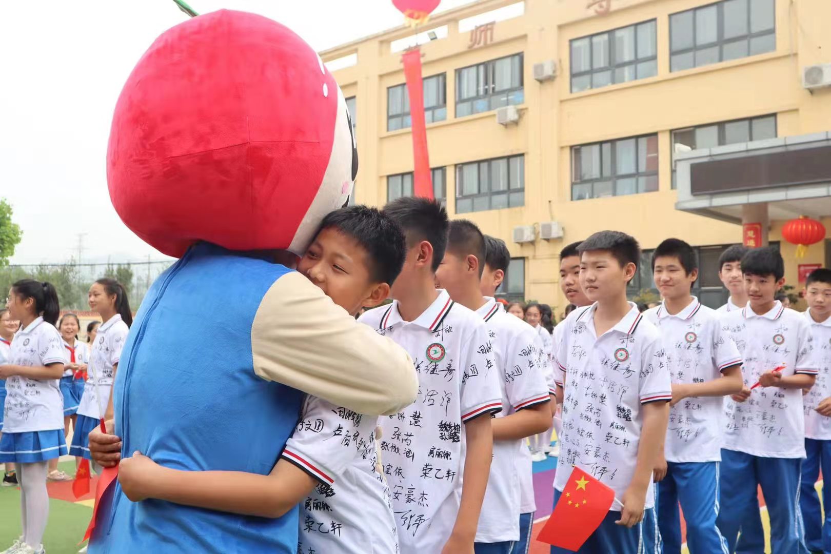 东港区慧通小学让毕业成为课程 让课程温暖航程(图6)