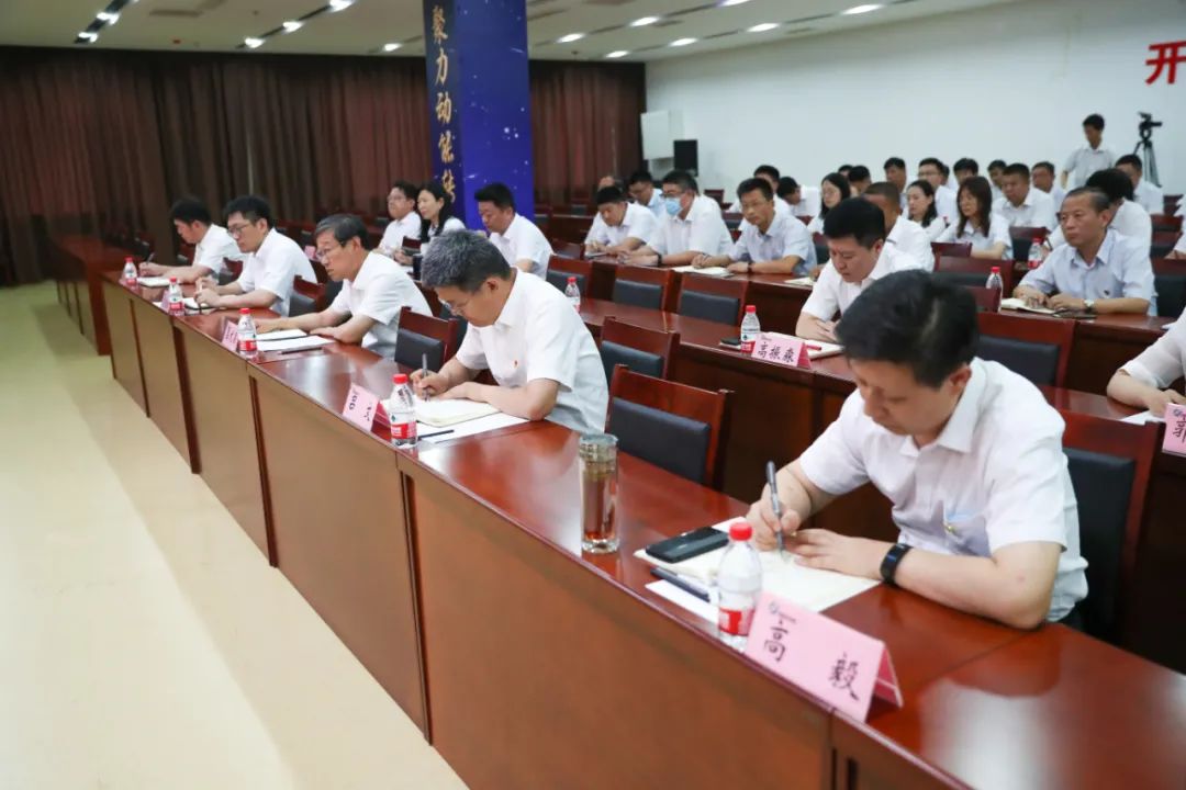 济南新材料产业园区管委会主任韩利师上专题党课