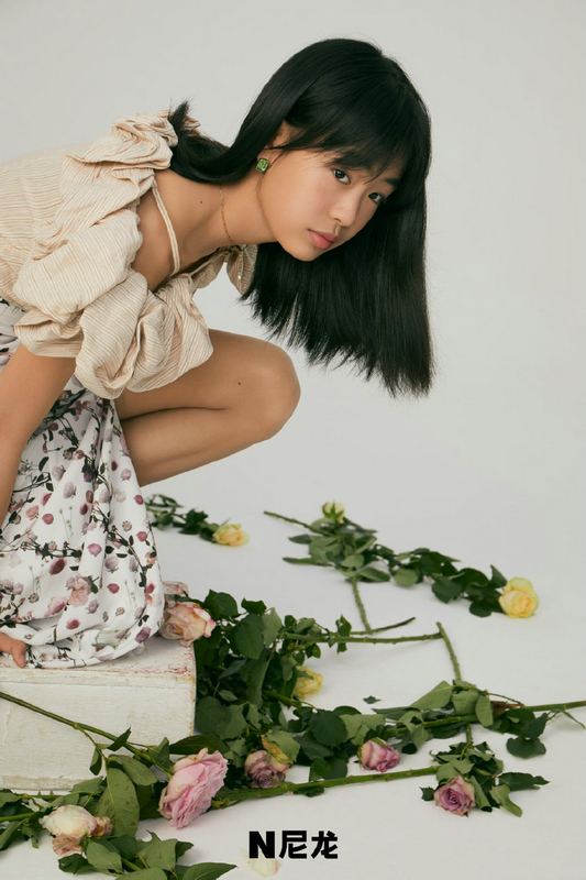 佟大为13岁女儿罕见拍大片 获赞迷你版王祖贤