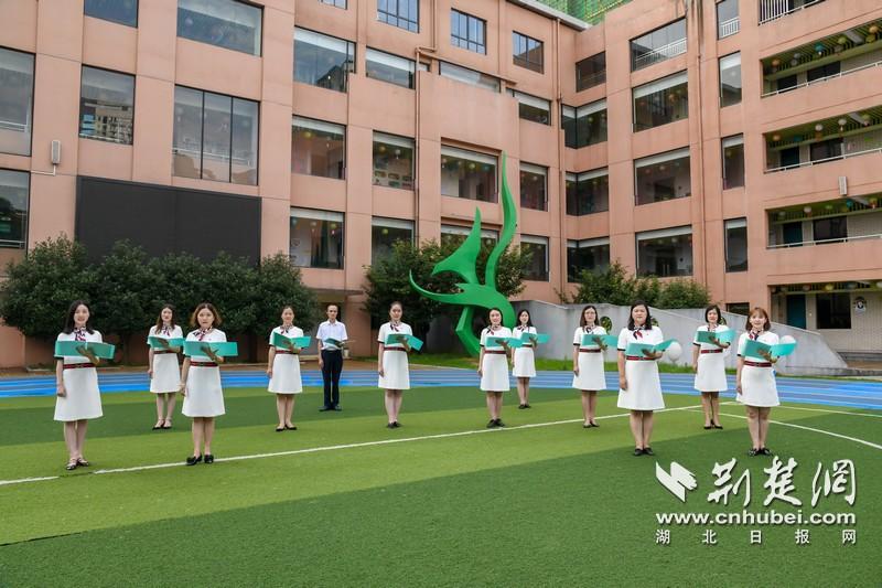 洪山區(qū)武珞路小學石牌嶺分校慶黨100周年(圖4)