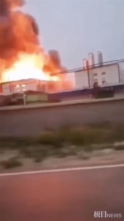 河南柘城一药厂突发火灾，幸无人员伤亡