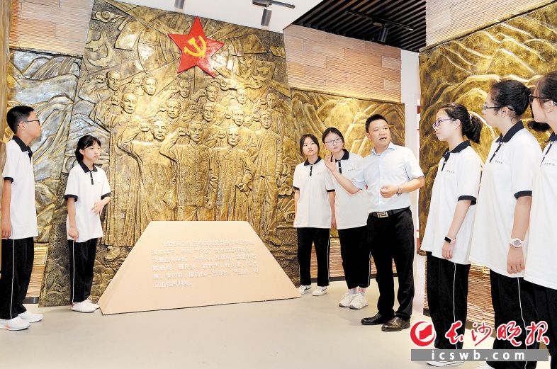 寧鄉(xiāng)市梅花中學(xué)紅色歷史已融進(jìn)師生的精神血脈(圖1) 寧鄉(xiāng)市梅花中學(xué)紅色歷史已融進(jìn)師生的精神血脈(圖1)