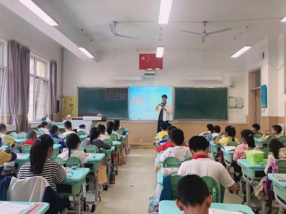 青岛市第六实验小学开展项目式学习活动(图1)