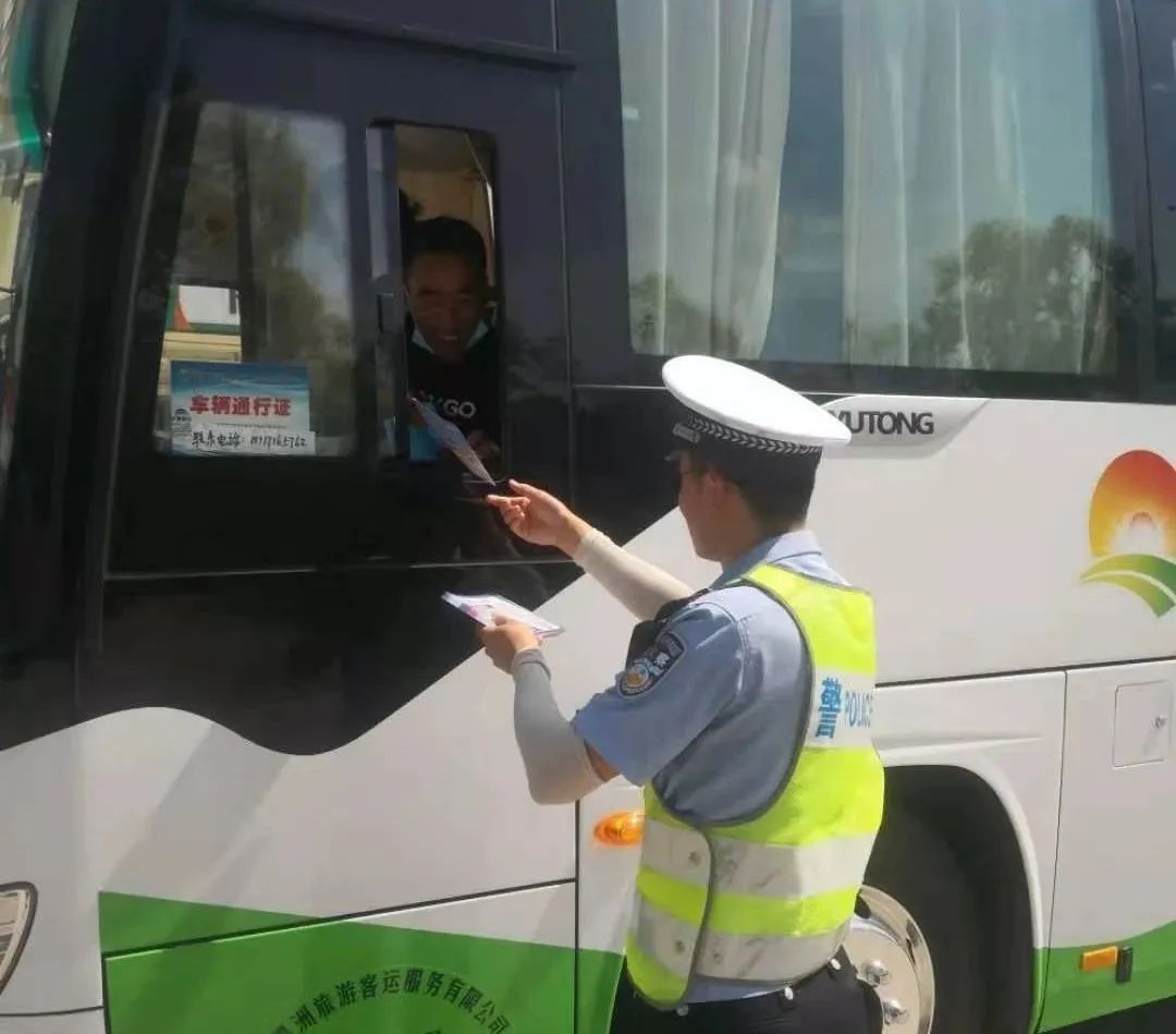 临夏公安交警全面开展交通秩序整治 全力预防道路交通事故