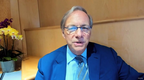 �ס�����£���Ҫ���й�ʵʩ�г���ܵľٴ����Ϊ�������߷����˱仯