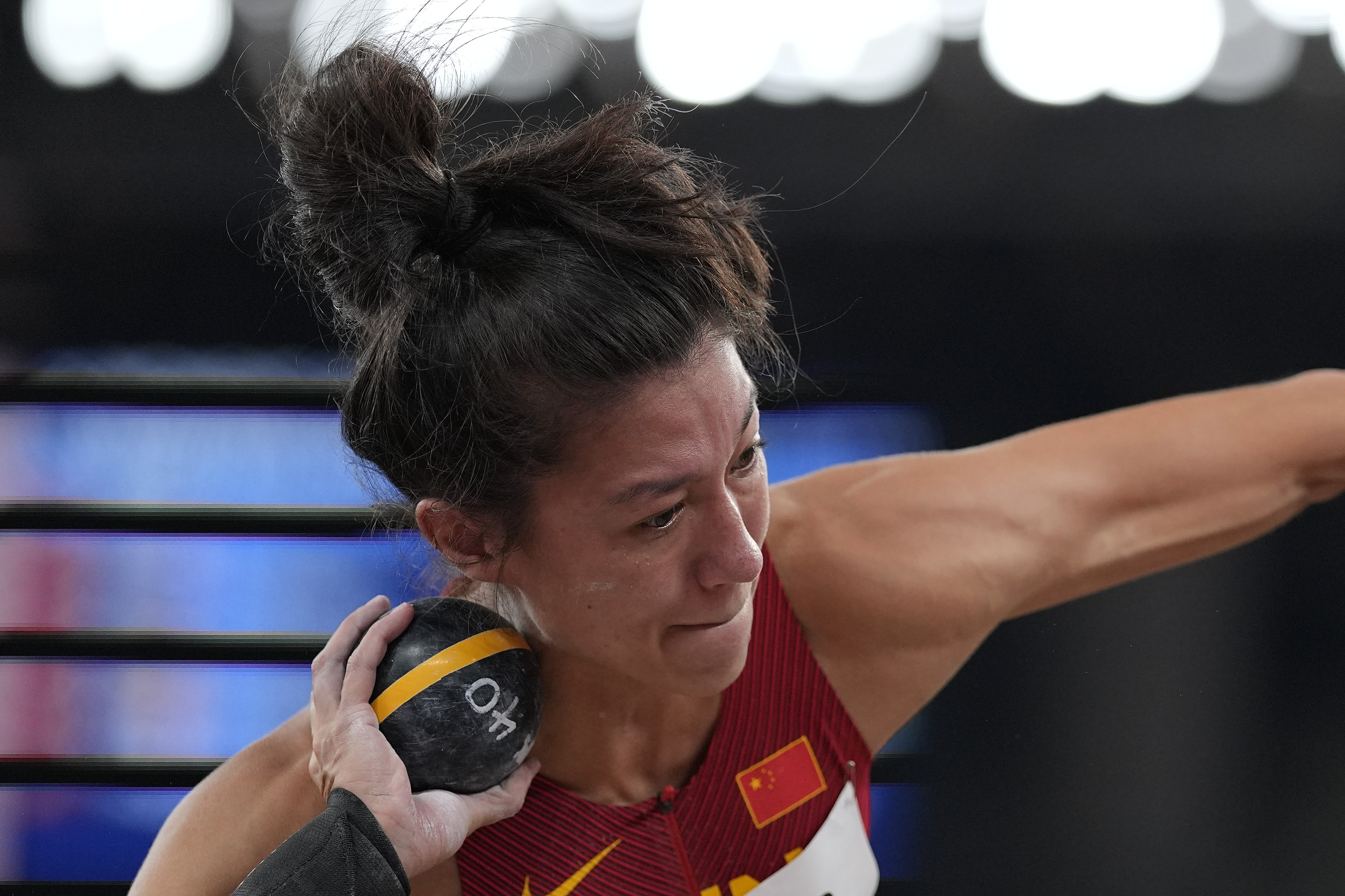 尽心尽力！中国田径首位入籍运动员，她是传奇郑凤荣的外孙女