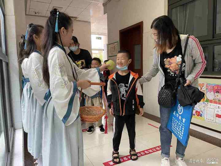 济宁市北湖小学举行一年级新生入学典礼(图2)