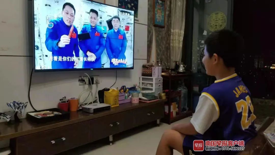 昨晚，很多广西家长和孩子哭了