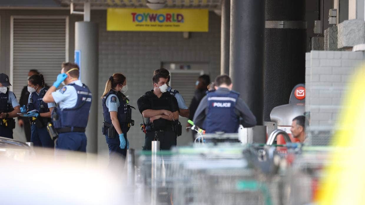 新西兰一男子超市内持刀刺伤6人，总理：受ISIS影响的恐袭