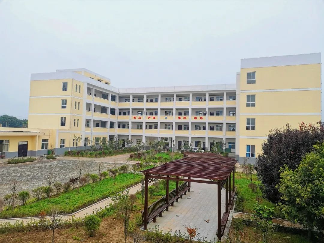 西安市临潼区任留小学：新建高颜值综合楼(图4)