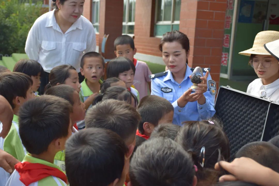 【开学第一课】广河县开展青少年毒品预防教育活动